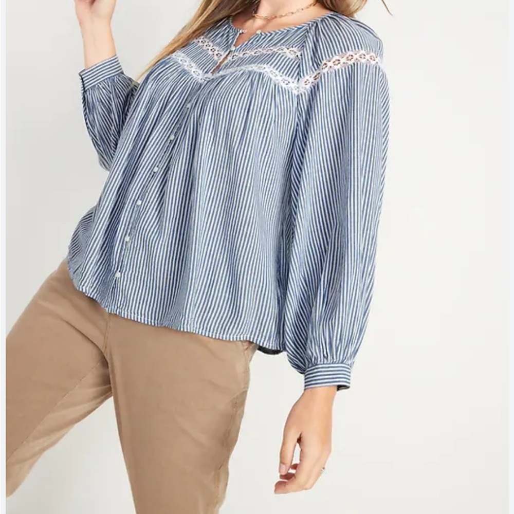 🌸Old navy boho Blue Striped Women's Top - Picture 1 of 4
